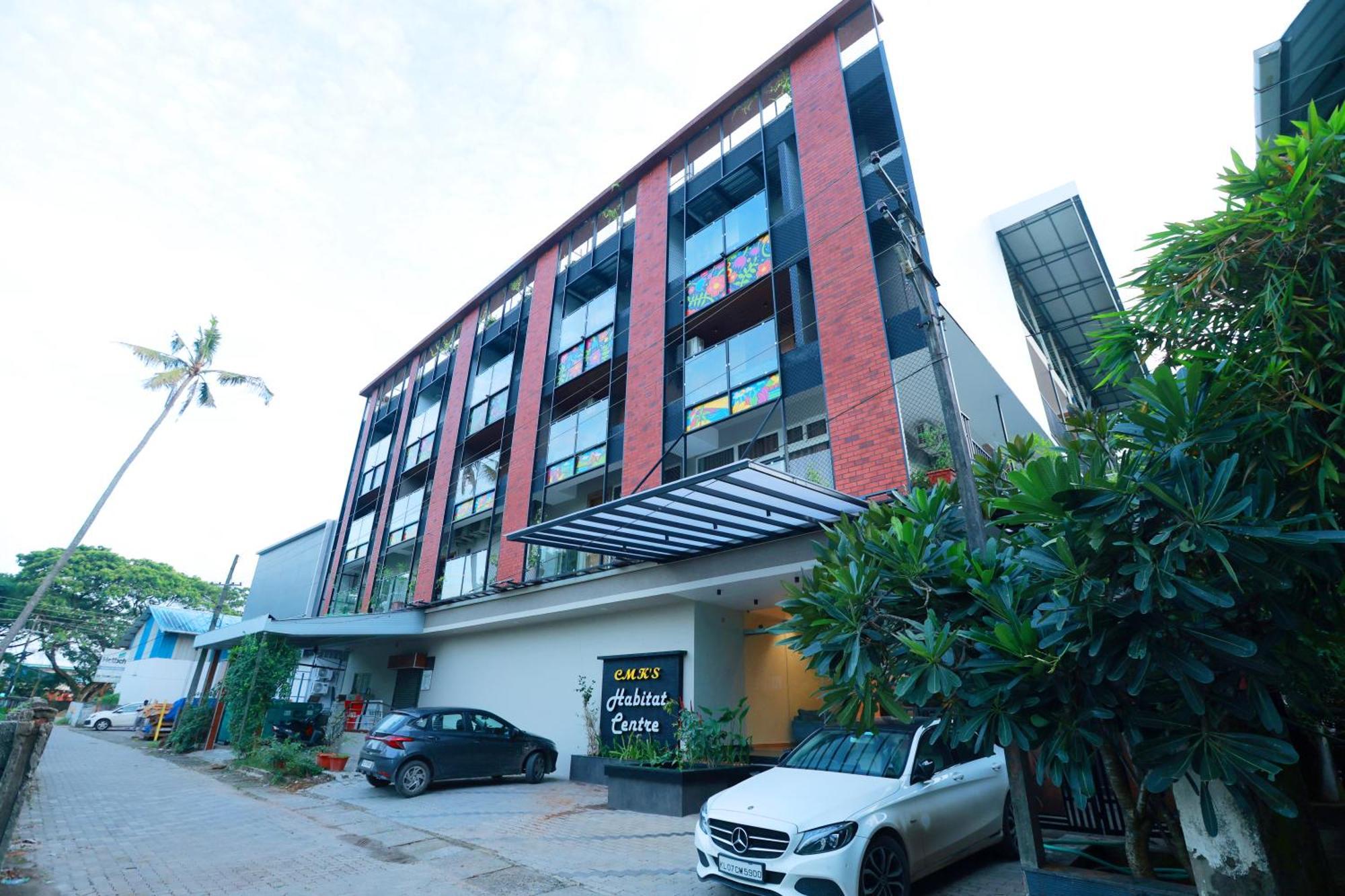 Cmk Habitat Centre Hotell Kochi Exteriör bild