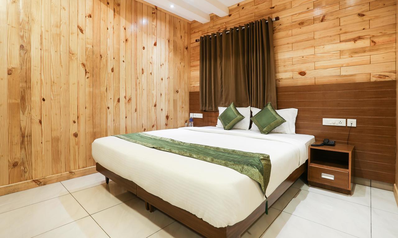 Cmk Habitat Centre Hotell Kochi Exteriör bild