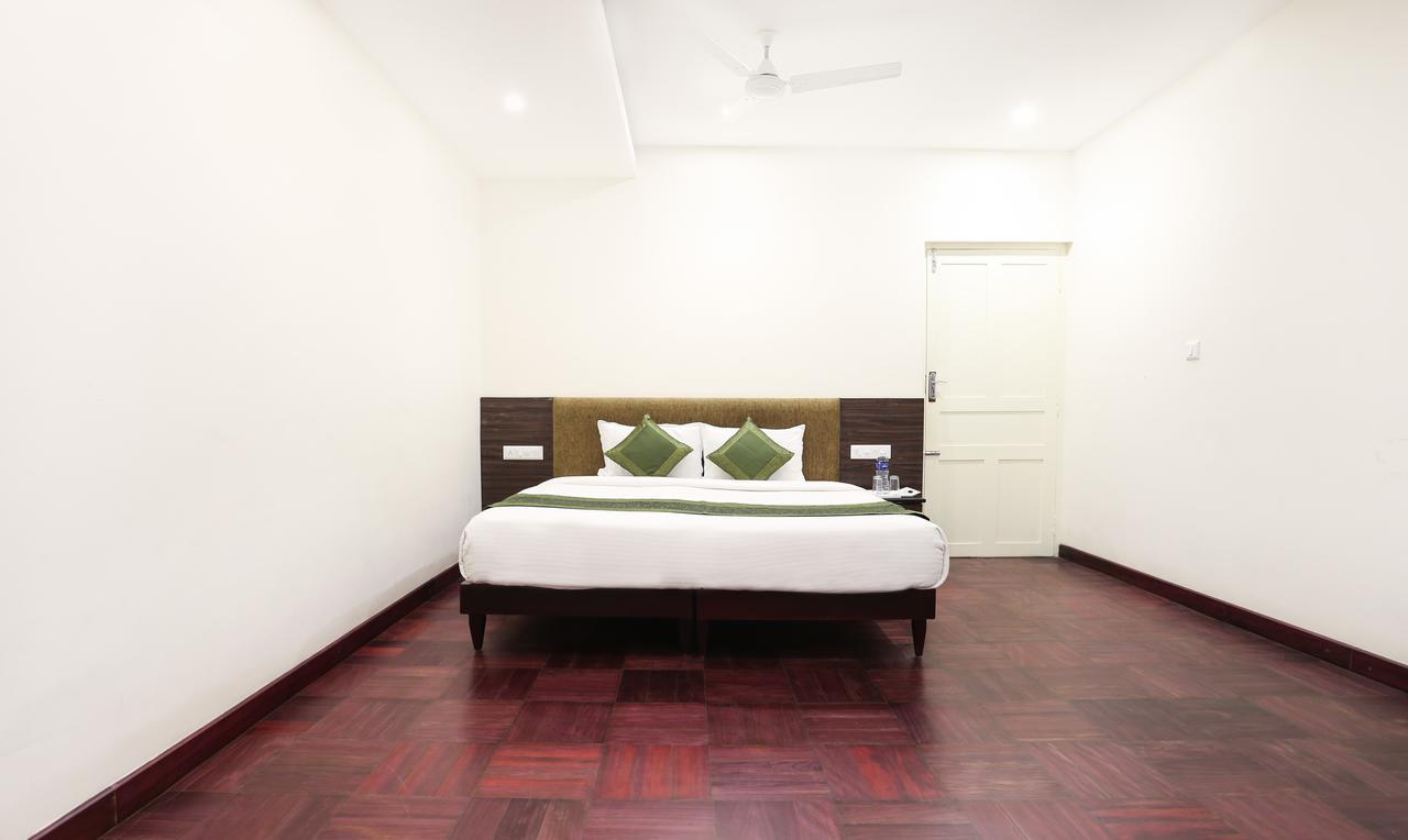 Cmk Habitat Centre Hotell Kochi Exteriör bild